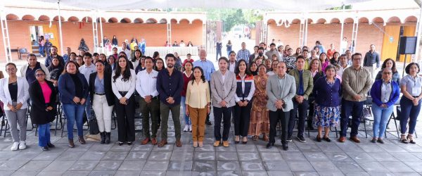 Directivos del DIF Santa Lucía del Camino y de la UBR Santa Lucía; así como regiduría de Salud, asistieron a la capacitación a autoridades municipales para la obtención de Claves CLUES.